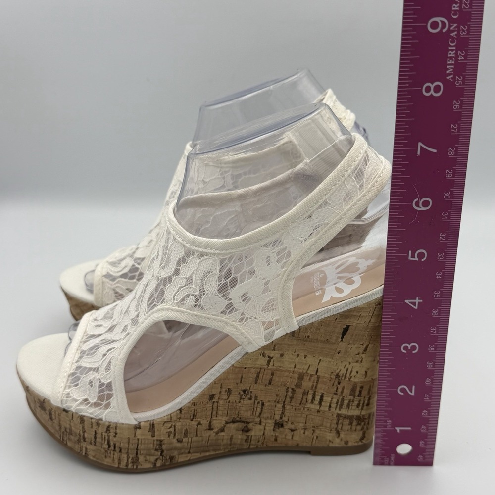 Fergalicious Lace Cork Wedge Sandals Womens 7 Ivory Boho Cottagecore Bridal - Picture 4 of 9